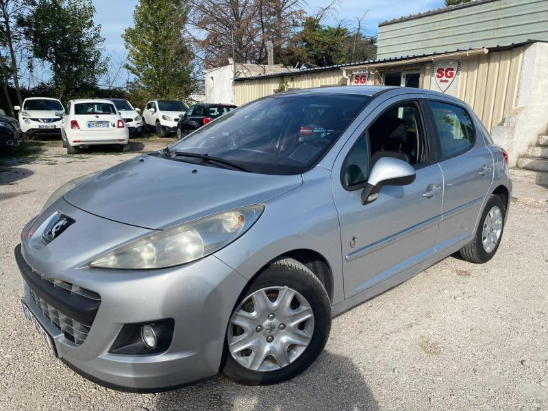 PEUGEOT 207 2012