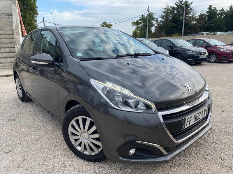 PEUGEOT 208 2019