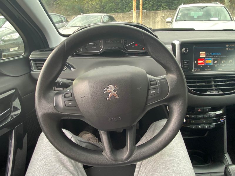 PEUGEOT 208 2019