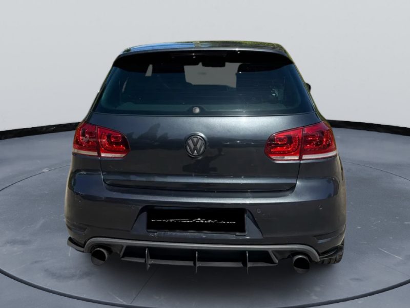 VOLKSWAGEN GOLF VI GTI 210