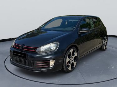 VOLKSWAGEN GOLF VI GTI 210