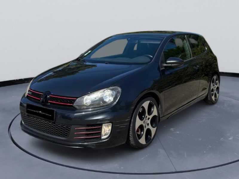 VOLKSWAGEN GOLF VI GTI 210