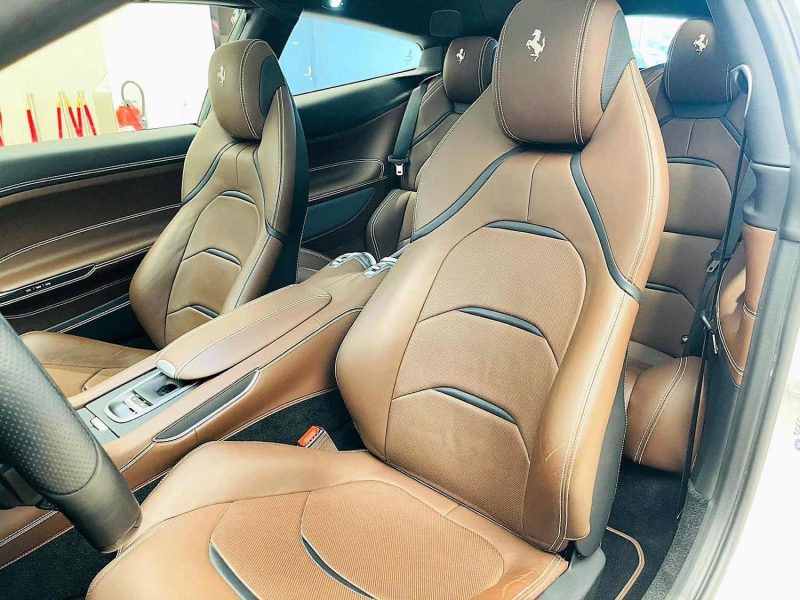 FERRARI GTC4LUSSO T 3.9i - 32V V8 BI-TURBO