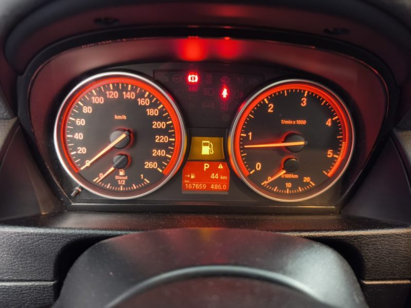 B.M.W SERIE X1 2.0 184 Cv - BOITE AUTOMATIQUE - CAMERA DE RECUL - GPS   SERIE X 2015