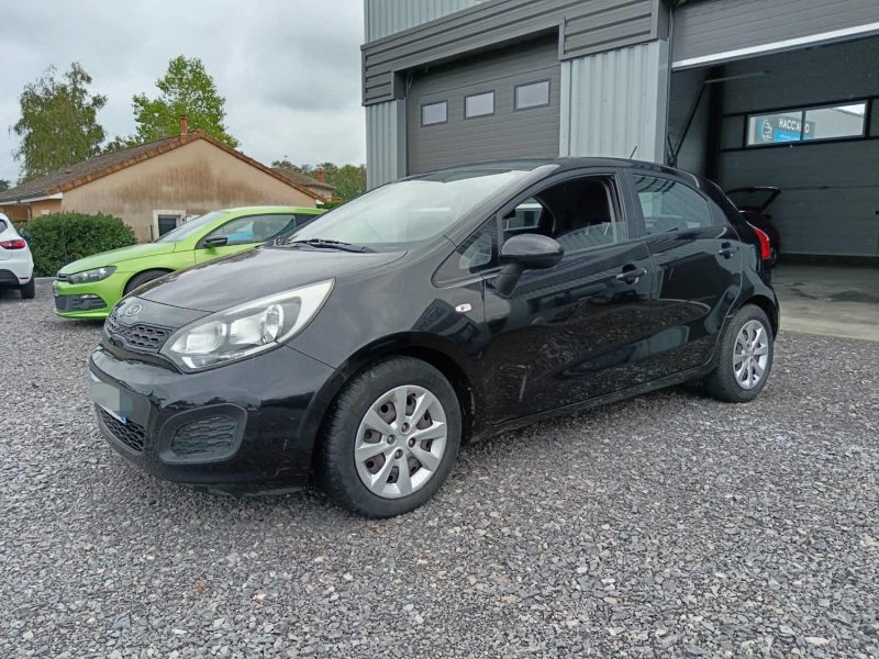 KIA RIO 1.2 Style ISG 85 cv 106000 KMS / EMBRAYAGE NEUF + REVISION A JOUR