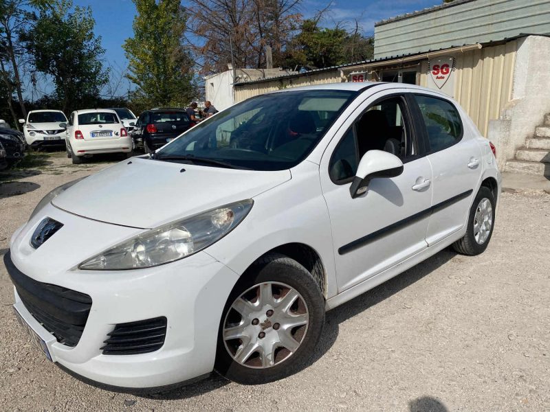 PEUGEOT 207 2010