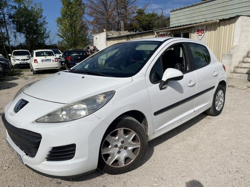 PEUGEOT 207 2010