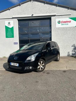 PEUGEOT 5008 2.0 HDI 150CH 7 PLACE