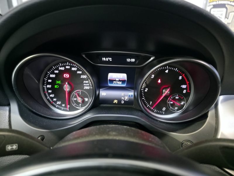 MERCEDES GLA 200d 136ch FASCINATION PACK AMG / 4MATIC 7G-DCT / SUIVI COMPLET