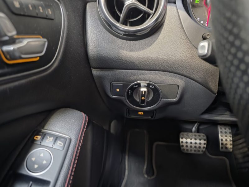 MERCEDES GLA 200d 136ch FASCINATION PACK AMG / 4MATIC 7G-DCT / SUIVI COMPLET