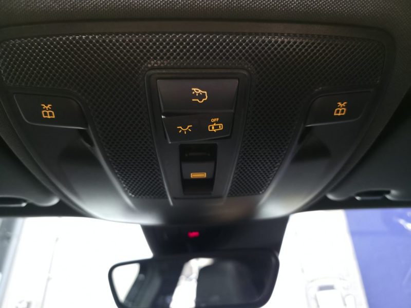 MERCEDES GLA 200d 136ch FASCINATION PACK AMG / 4MATIC 7G-DCT / SUIVI COMPLET