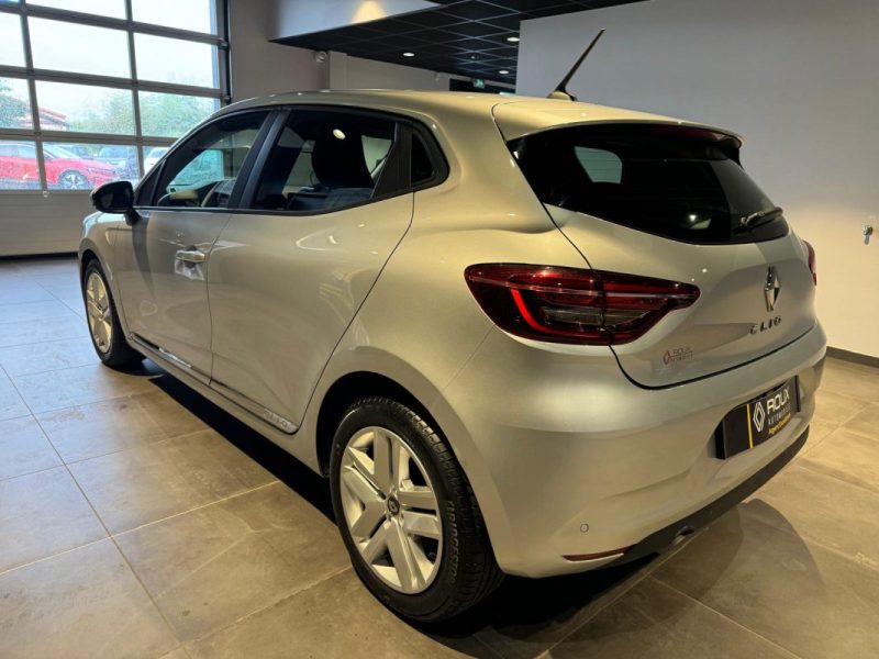 RENAULT CLIO 2021
