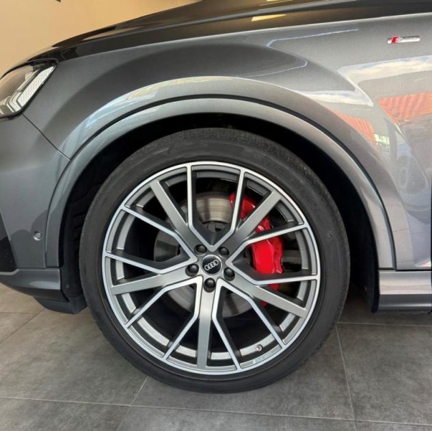 AUDI Q7 2019