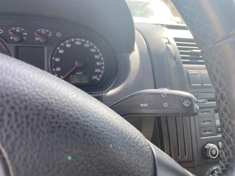 VOLKSWAGEN POLO 2008