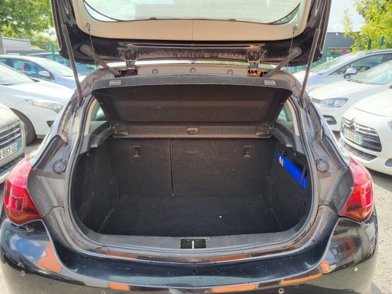 OPEL Astra 1.7 CDTI 110 cv Cosmo - Garantie 12 Mois