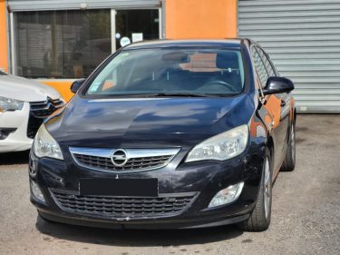OPEL Astra 1.7 CDTI 110 cv Cosmo - Garantie 12 Mois
