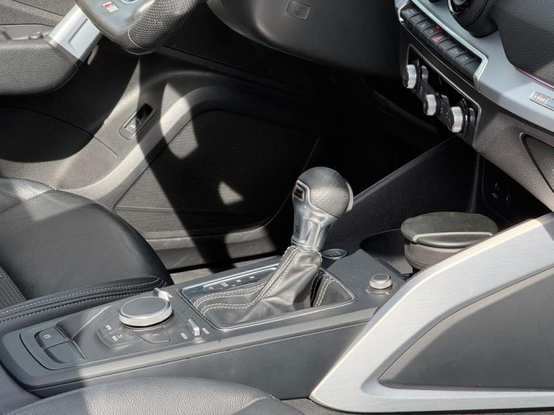 AUDI Q2 S-LINE / BOITE AUTOMATIQUE / DIESEL / TOIT OUVRANT / GARANTIE 12 MOIS