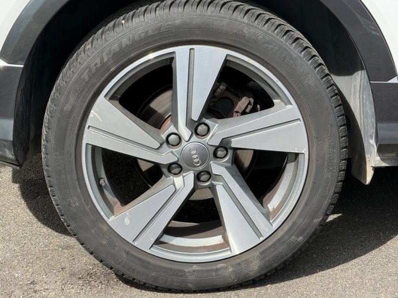 AUDI Q2 S-LINE / BOITE AUTOMATIQUE / DIESEL / TOIT OUVRANT / GARANTIE 12 MOIS