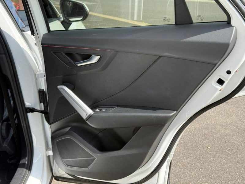 AUDI Q2 S-LINE / BOITE AUTOMATIQUE / DIESEL / TOIT OUVRANT / GARANTIE 12 MOIS