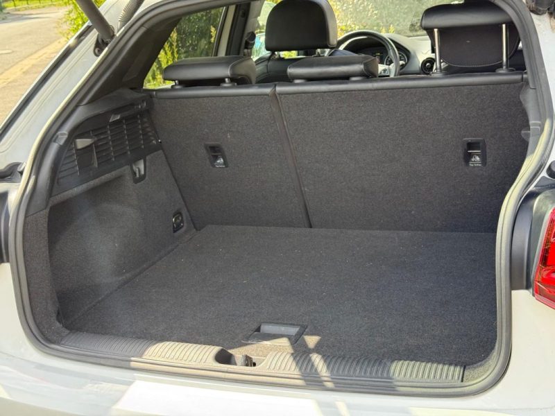 AUDI Q2 S-LINE / BOITE AUTOMATIQUE / DIESEL / TOIT OUVRANT / GARANTIE 12 MOIS