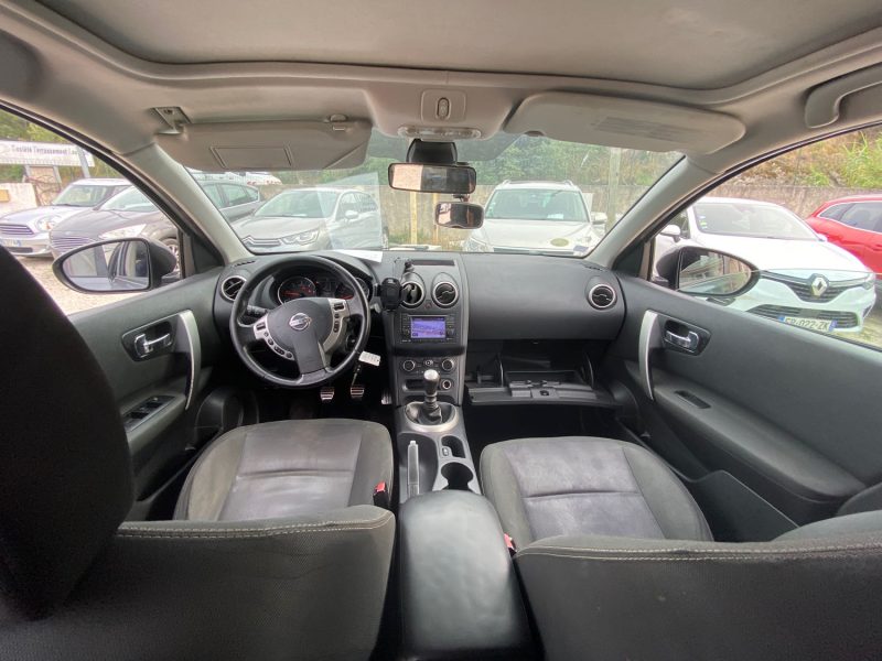 NISSAN QASHQAI 2012
