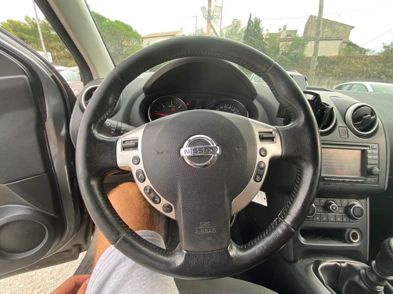NISSAN QASHQAI 2012