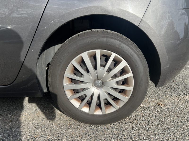 PEUGEOT 308 1.2 82ch Access - DISTRIBUTION OK