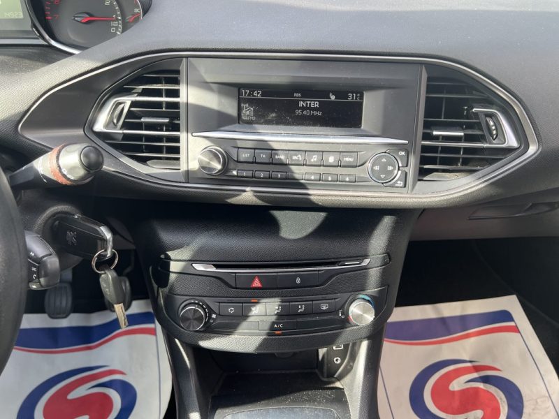 PEUGEOT 308 1.2 82ch Access - DISTRIBUTION OK