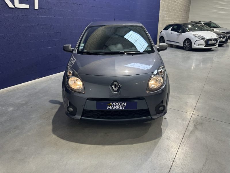 RENAULT TWINGO II 1.2 16v 75ch Night And Day - Distri OK
