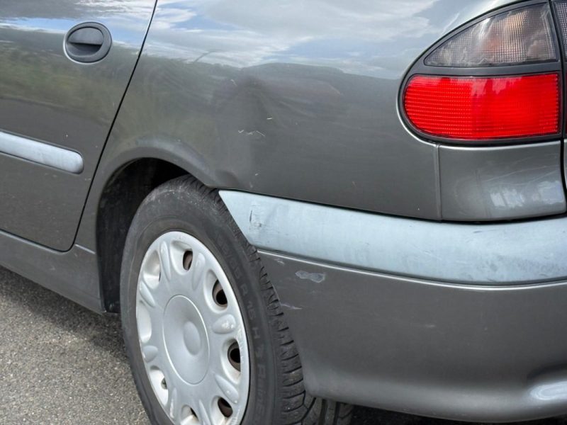 RENAULT LAGUNA 1997