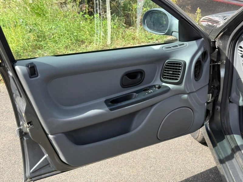 RENAULT LAGUNA 1997