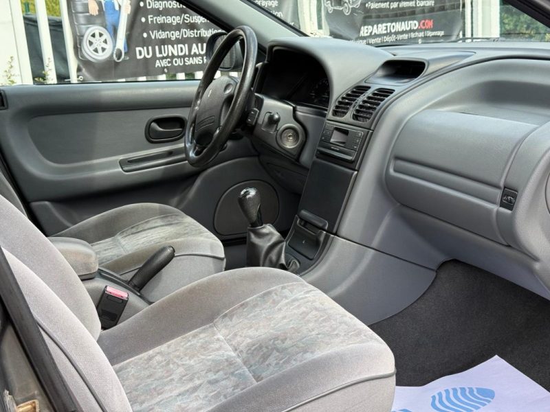 RENAULT LAGUNA 1997