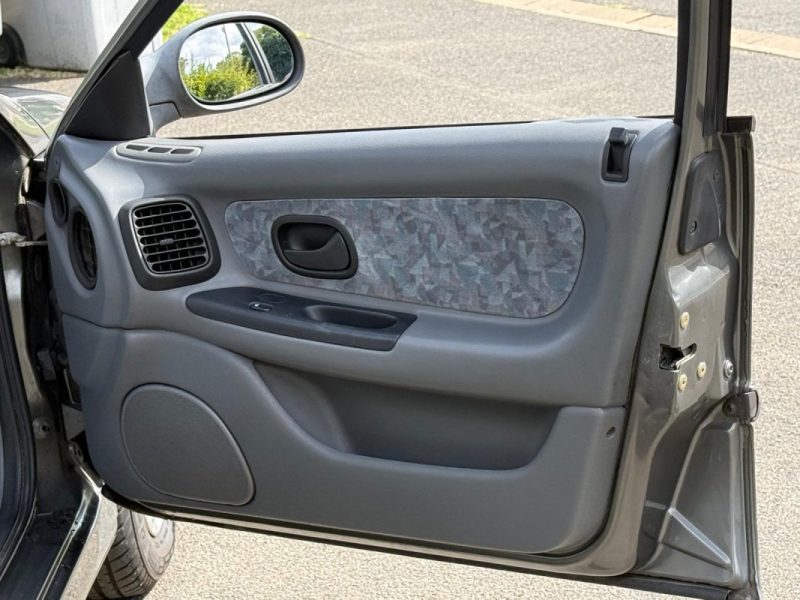 RENAULT LAGUNA 1997