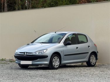 PEUGEOT 206 XR PRESENCE 206 1.9D XT 70 CV 2003 248 000KM