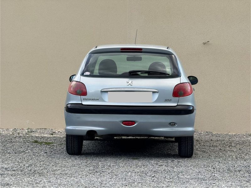 PEUGEOT 206 XR PRESENCE 206 1.9D XT 70 CV 2003 248 000KM