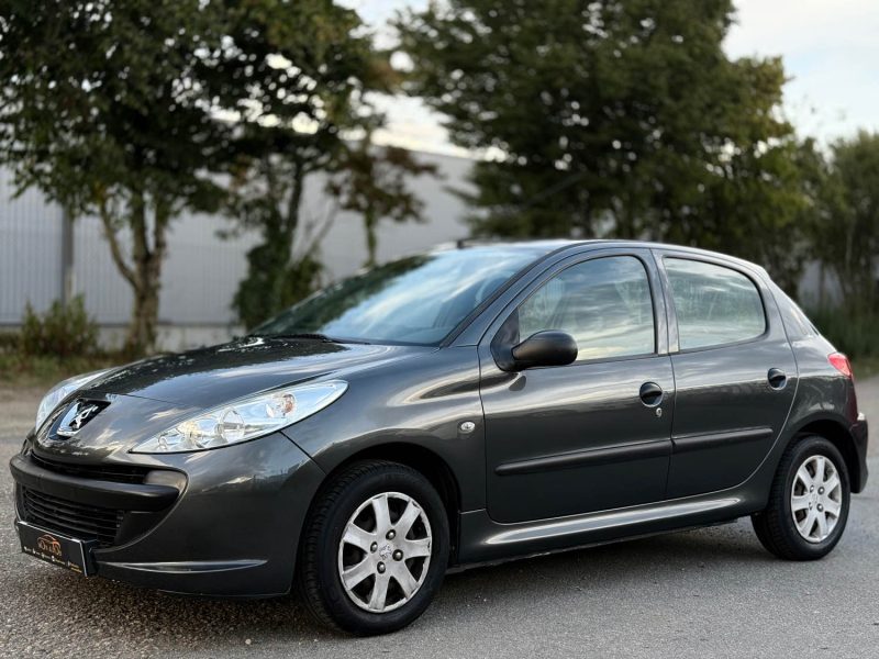 PEUGEOT 206+ 1.4 HDI 70CH BLUE LION ACCESS