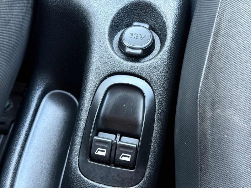 PEUGEOT 206+ 1.4 HDI 70CH BLUE LION ACCESS