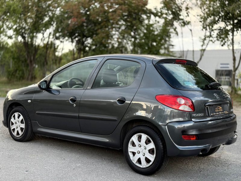 PEUGEOT 206+ 1.4 HDI 70CH BLUE LION ACCESS