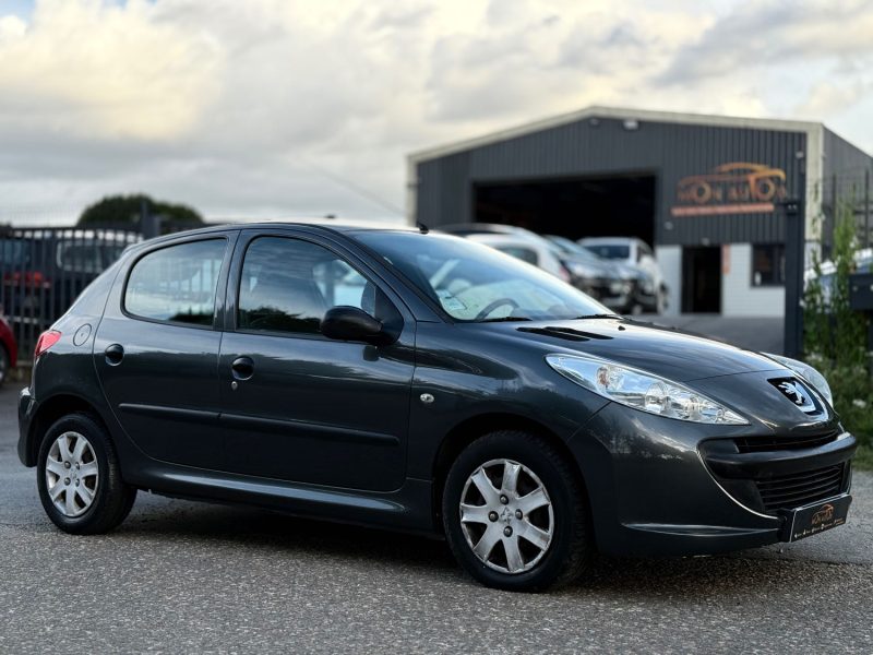 PEUGEOT 206+ 1.4 HDI 70CH BLUE LION ACCESS
