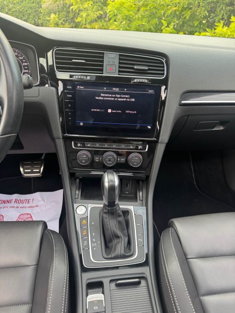 VOLKSWAGEN GOLF 2019