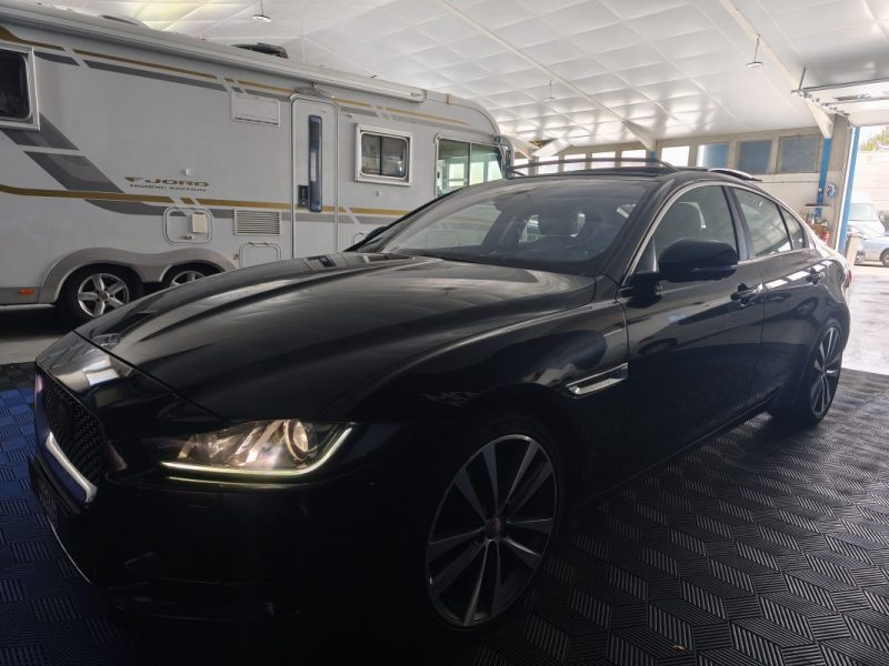 JAGUAR JAGUAR XE 2.0 180 Cv PORTFOLIO - CAMERA AVANT ET ARRIERE - GPS - CUIR - CARPLAY - AUDIO MERIDIAN  2015