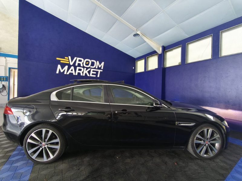 JAGUAR JAGUAR XE 2.0 180 Cv PORTFOLIO - CAMERA AVANT ET ARRIERE - GPS - CUIR - CARPLAY - AUDIO MERIDIAN  2015