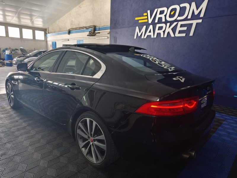 JAGUAR JAGUAR XE 2.0 180 Cv PORTFOLIO - CAMERA AVANT ET ARRIERE - GPS - CUIR - CARPLAY - AUDIO MERIDIAN  2015