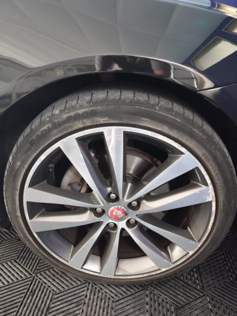 JAGUAR JAGUAR XE 2.0 180 Cv PORTFOLIO - CAMERA AVANT ET ARRIERE - GPS - CUIR - CARPLAY - AUDIO MERIDIAN  2015