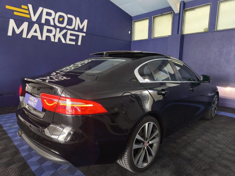 JAGUAR JAGUAR XE 2.0 180 Cv PORTFOLIO - CAMERA AVANT ET ARRIERE - GPS - CUIR - CARPLAY - AUDIO MERIDIAN  2015