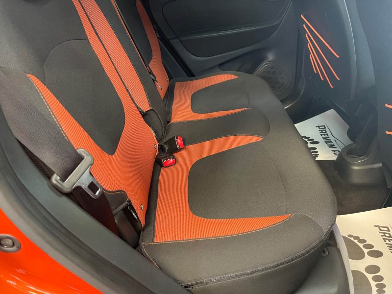 RENAULT CAPTUR SEULEMENT 61000KMS 0.9 TCE 90 ENERGY INTENS ECO2 GARANTIE 12 MOIS