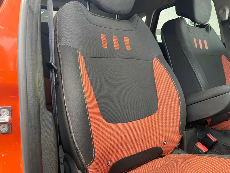 RENAULT CAPTUR SEULEMENT 61000KMS 0.9 TCE 90 ENERGY INTENS ECO2 GARANTIE 12 MOIS