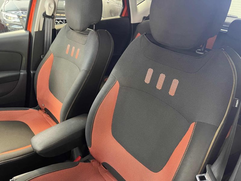 RENAULT CAPTUR SEULEMENT 61000KMS 0.9 TCE 90 ENERGY INTENS ECO2 GARANTIE 12 MOIS