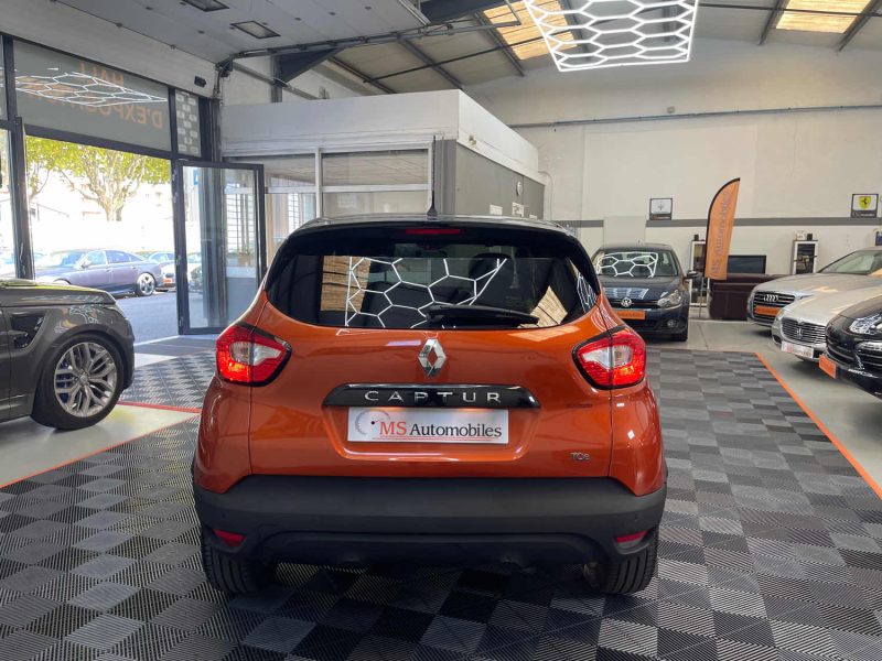 RENAULT CAPTUR SEULEMENT 61000KMS 0.9 TCE 90 ENERGY INTENS ECO2 GARANTIE 12 MOIS