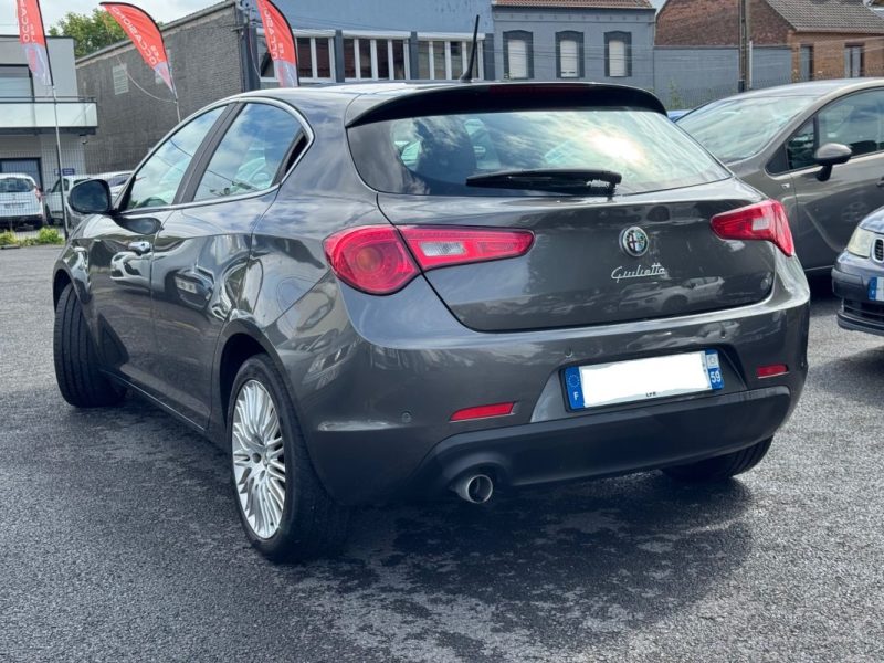 ALFA ROMEO  GIUILIETTA  1.6 JTDM 105 CV ET 6CV FISCAUX 